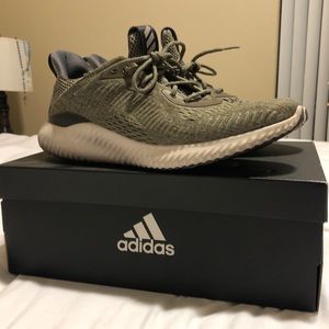 Adidas Alphabounce Olive Green size 9-9.5. $60